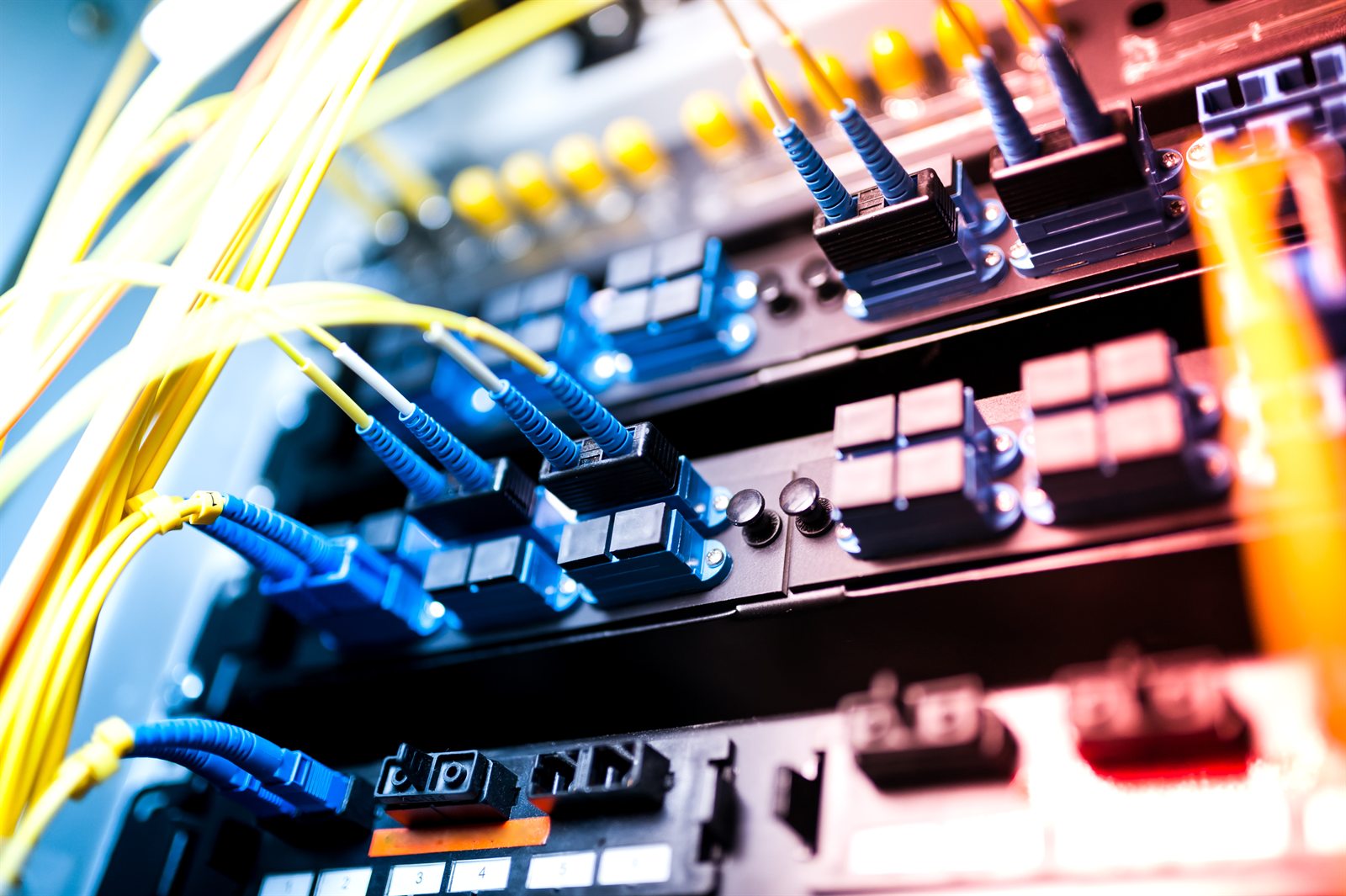Antalya fiber patch panel ve fiber omurga sonlandirma gorseli Biga Bilişim Antalya fiber patch panel ve fiber omurga sonlandirma gorseli Biga Bilişim