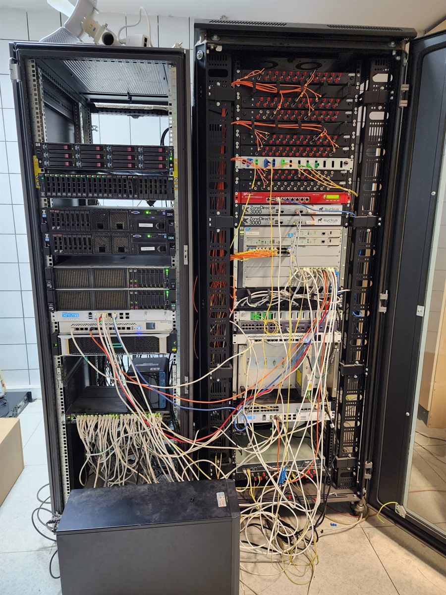 Antalya fiber sonlandırma saha projesi server ve sistem kabini Biga Bilişim kurumsal hizmet görseli Antalya fiber sonlandırma saha projesi server ve sistem kabini Biga Bilişim kurumsal hizmet görseli