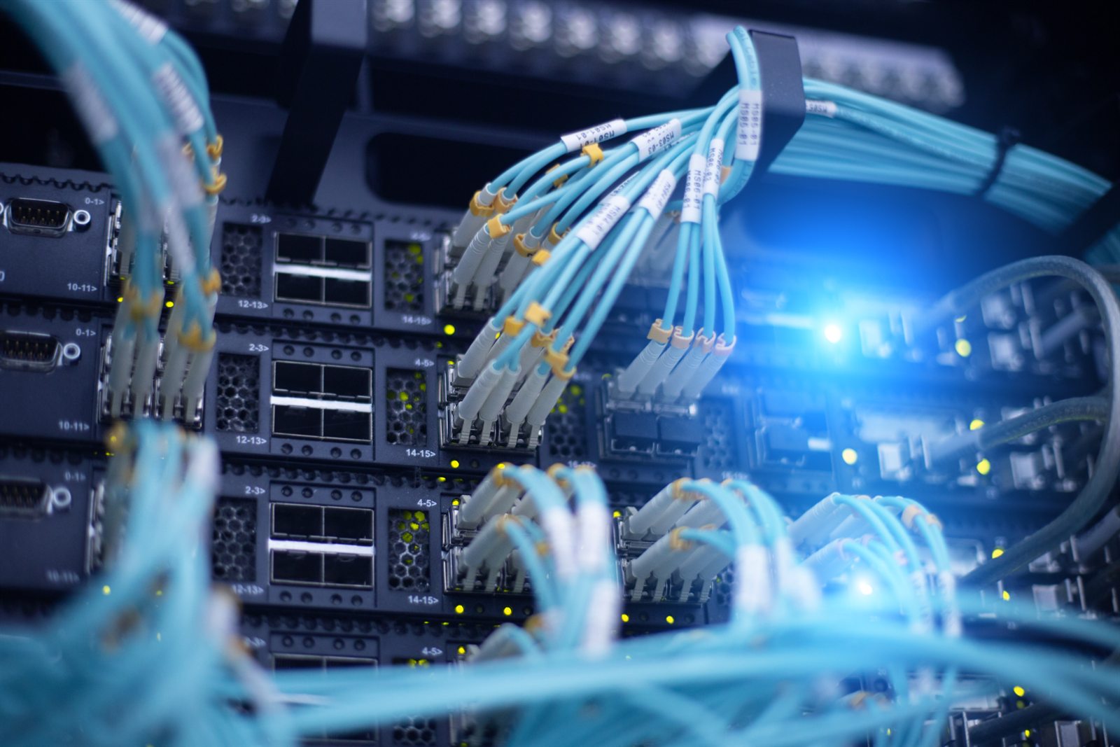 Antalya fiber switch omurga ve patch kablo duzeni gorseli Biga Bilişim Antalya fiber switch omurga ve patch kablo duzeni gorseli Biga Bilişim