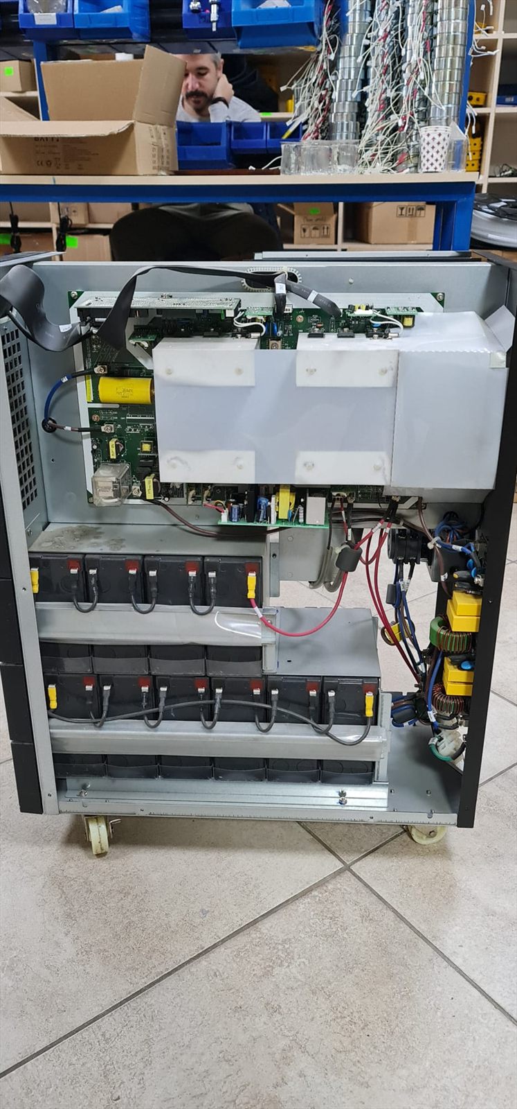 Antalya Biga Bilişim UPS akü değişimi saha bakım çalışması üçüncü görsel Biga Bilişim