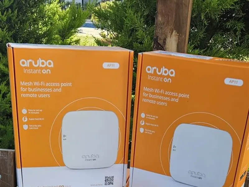 Kempinski lojman Wi-Fi projesi için hazırlanan Aruba Instant On AP11 access point ekipmanları